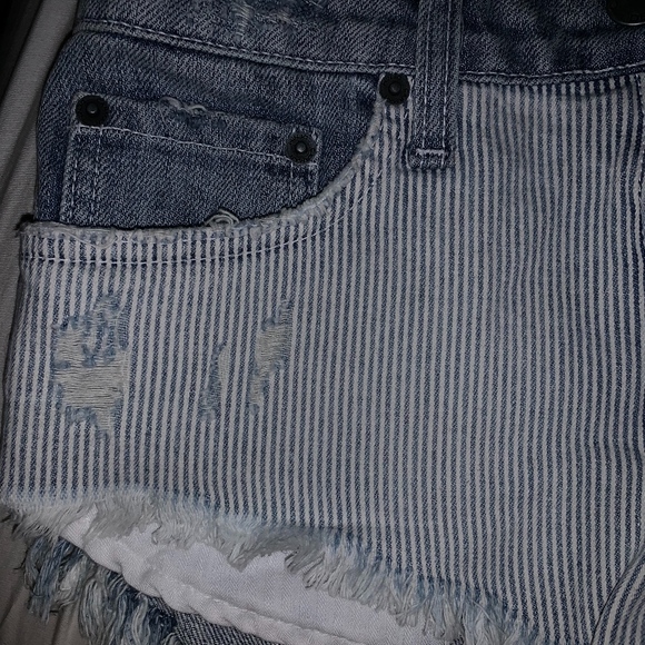 Carmar Jean Shorts - Picture 5 of 6